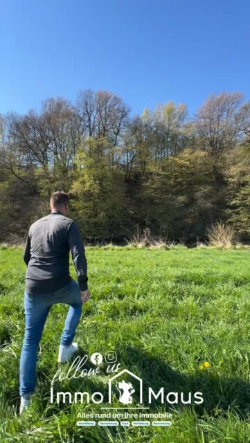 🏡 100 Meter bis zur Lenne. 🌊
Und hier wartet mehr als nur ein Haus auf Sie.

Willkommen in Plettenberg-Pasel –
ruhig, grün und perfekt zum Abschalten. 🌿

Dieses Einfamilienhaus bietet Ihnen ca. 80 m² Wohnfläche
auf einem großzügigen Grundstück von 734 m² 😳

🔥 Kamin für gemütliche Abende
🌿 Terrasse zum Entspannen
🚗 Carport inklusive

Das Haus braucht etwas Liebe –
aber genau darin liegt Ihre Chance,
Ihr eigenes Zuhause ganz nach Ihren Vorstellungen zu gestalten. ✨

💰 Kaufpreis: 139.000 €

👉 Klingt nach Ihrem Projekt?
Dann melden Sie sich jetzt bei uns!

☕ Vielleicht starten Sie Ihren Tag schon bald
nur 100 Meter von der Lenne entfernt.

⸻

#immobilien #hauskaufen #plettenberg #handwerkerprojekt #immomaus