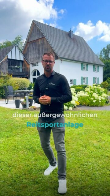 🏡🐴 Ein Ort, an dem Geschichte auf Leidenschaft trifft.

Willkommen auf dieser außergewöhnlichen privaten Reitanlage in Plettenberg – ein einzigartiges Anwesen auf ca. 9.418 m² Grundstück, das historischen Charme mit modernem Wohnkomfort und erstklassigen Bedingungen für Pferdeliebhaber verbindet.

✨ Highlights der Immobilie:
🐎 14 Pferdeboxen
🏇 Reithalle (20 x 40 m) & Reitplatz (15 x 55 m)
🏡 Historisches Wohnhaus mit insgesamt ca. 405 m² Wohnfläche
🔥 Gemütlicher Kamin
🌿 Wintergarten mit Blick ins Grüne
🧖 Sauna & Whirlpool
🌳 Parkähnlicher Garten
🚗 Mehrere Carports & großzügige Lagerflächen
🌾 Weidefläche direkt am Anwesen

Ob als exklusiver Privatwohnsitz, für die eigene Pferdehaltung oder als vielseitiges Anwesen mit Entwicklungspotenzial – diese Immobilie bietet außergewöhnliche Möglichkeiten in idyllischer Lage des Sauerlands.

📍58840 Plettenberg

💬 Der Kaufpreis wird aus Diskretionsgründen ausschließlich auf Anfrage mitgeteilt.

📞 Interesse?
Kontaktieren Sie uns für weitere Informationen oder einen persönlichen Besichtigungstermin.

Immo Maus UG (haftungsbeschränkt)
📧 info@immomaus.com
🌐 immomaus.com

#Immobilien #Reitanlage #Pferdeimmobilie #Pferdeliebe #reitsport