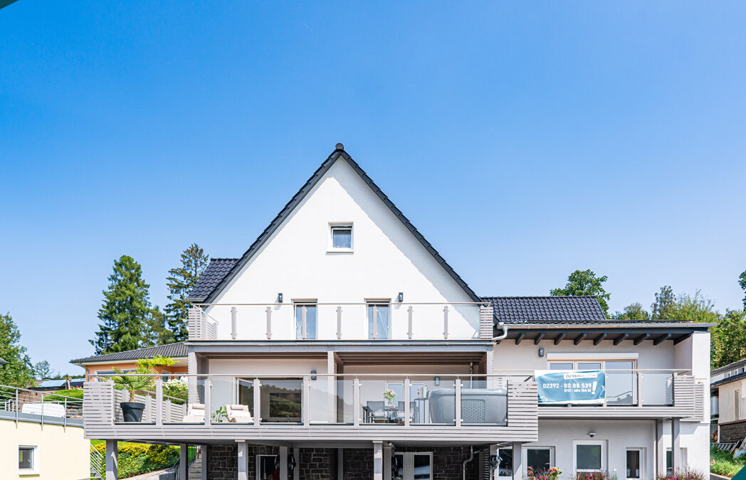 3 von 4 Eigentumswohnung an der Lister mit Seeblick verkauft, 1 Wohnung vermietet