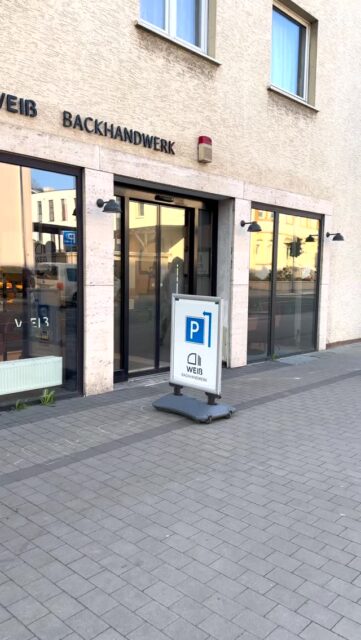 Aktion nur noch bis Sonntag den 5.4.26 !!!
🐰🥖 Große Osterbrot-Gewinnaktion bei Weiß Backhandwerk!

Ostern steht vor der Tür – und dieses Jahr wird es besonders spannend!
Vom 16.03. bis 05.04.2026 verstecken sich in den Osterbroten von Weiß Backhandwerk viele tolle Gewinne. 🎁

✨ Das können Sie gewinnen:
⭐ 500 € Gutschein für Malerarbeiten von Maler Maus
⭐ 5 Essensgutscheine à 50 € von
🍝 Fabrika
🍷 Spiegel
🍕 La Costa
🍽️ La Casa in Werdohl
🥘 Bistro zur Mühle
⭐ 50 € Gutschein von EP Schröder
⭐ 50 € Gutschein von Blumen Fromm – gesponsert von Immo Maus
⭐ und viele weitere Gewinne!

☕ Zusätzlich warten viele kleine Überraschungen:
• Gratis Kaffee
• 10 % Aktionen
• und weitere kleine Gewinne von Weiß Backhandwerk

🐰 Also einfach Osterbrot holen, Gewinn finden und freuen!

Wir wünschen Ihnen viel Glück und eine schöne Osterzeit! 🍀

📍 Weiß Backhandwerk
📅 16.03 – 05.04.2026

#osteraktion #gewinnspiel #osterbrot #ostern2026 #sauerland